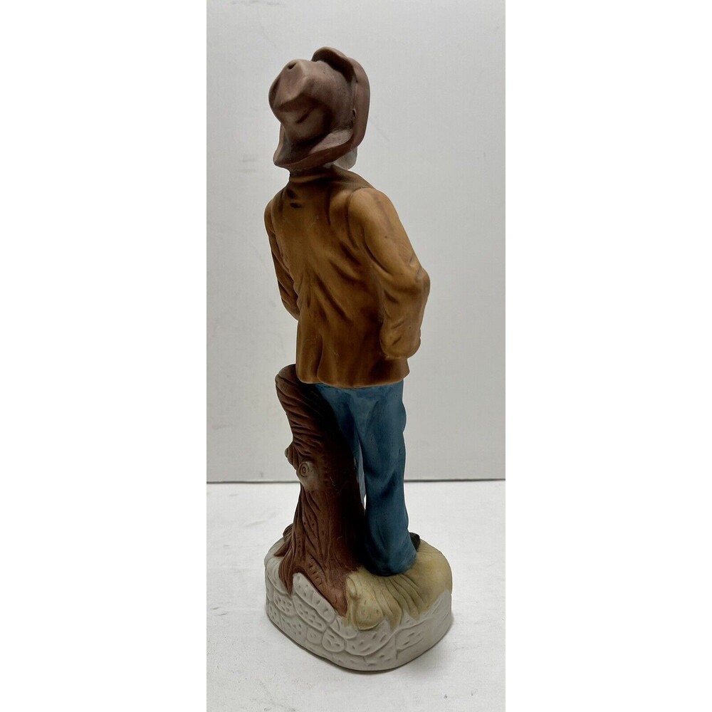 Vintage Flambro Porcelain Figurines Elderly Couple Old Man & Old Woman Farmers - Picture 7 of 12